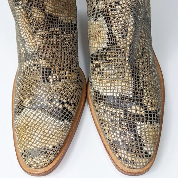 Free People 38 Barclay Brown Snake Embossed brown tan leather ankle boot western - Picture 3 of 8